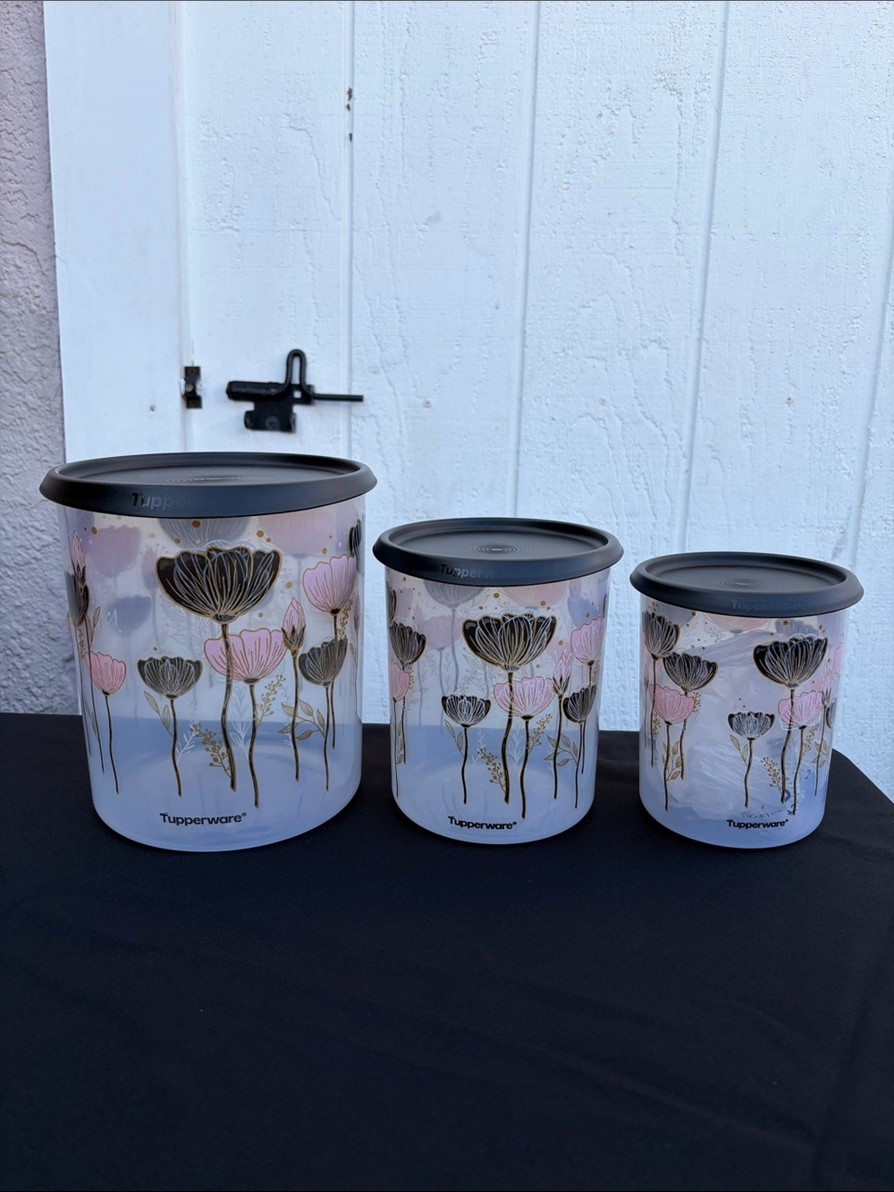 Tupperware Floral Containers - Picture 9 of 9